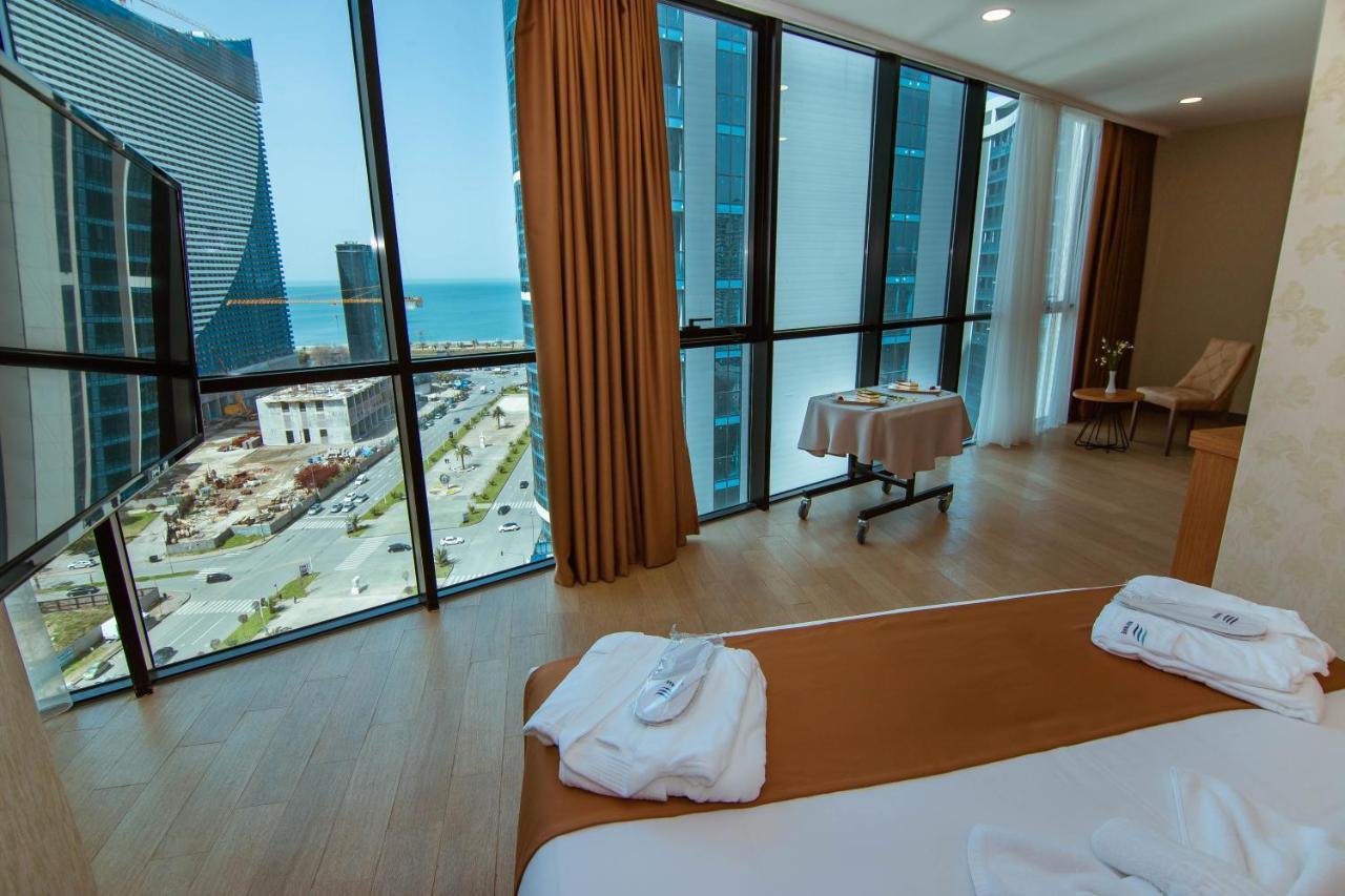 New Wave Hotel Batumi Esterno foto