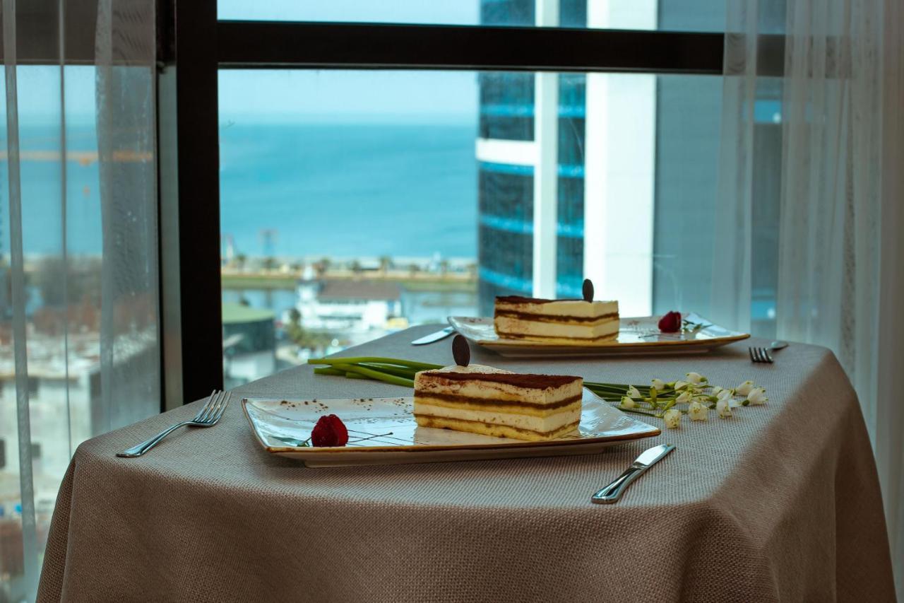 New Wave Hotel Batumi Esterno foto