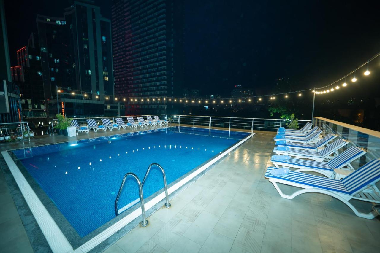 New Wave Hotel Batumi Esterno foto