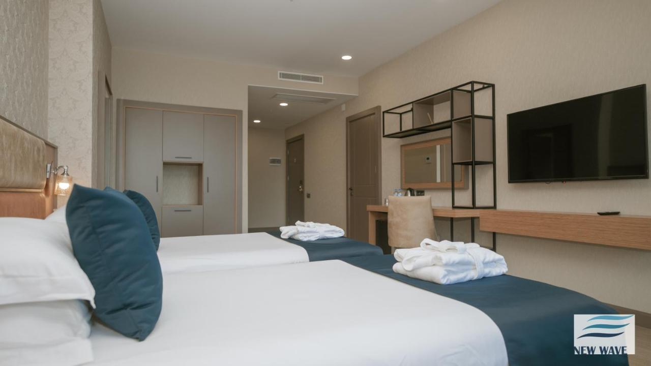 New Wave Hotel Batumi Esterno foto