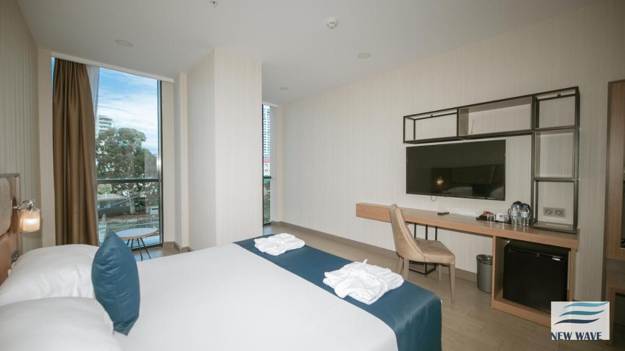 New Wave Hotel Batumi Esterno foto