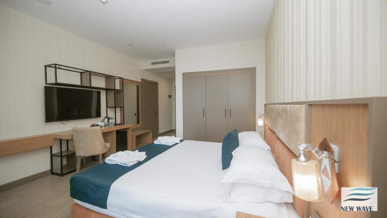 New Wave Hotel Batumi Esterno foto
