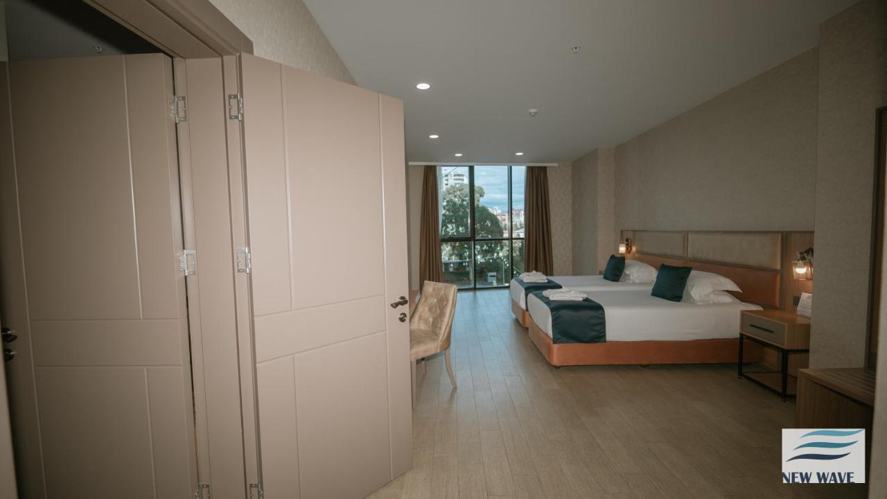 New Wave Hotel Batumi Esterno foto